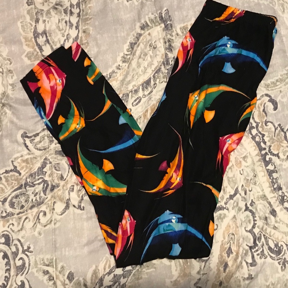 NWT Rainbow Fish leggings